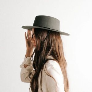 EUC Gigi Pip Wren Flat Brim Hat SIZE M/L